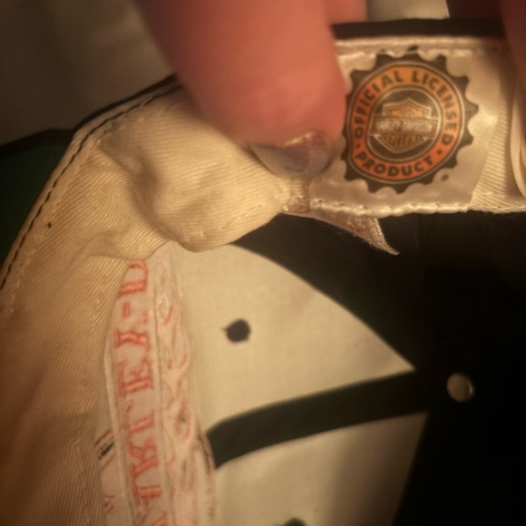 ๐๏ธ๐ฎ๐ฆ๐ฏ๐ด ๐๐ข๐ณ๐ญ๐ฆ๐บ ๐๐ข๐ท๐ช๐ฅ๐ด๐ฐ๐ฏ ๐ฉ๐ข๐ต๐๏ธ - Picture 5 of 7